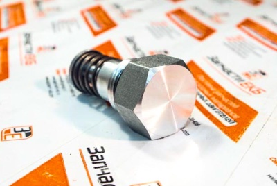 3934410 Перепускной клапан Клапан корпуса маслоохладителя Клапан редукционный масляный ﻿Valve, Bypass ﻿для Cummins L, ISLe Взаимозаменяемые номера: 3920326, 3919015, 3923477